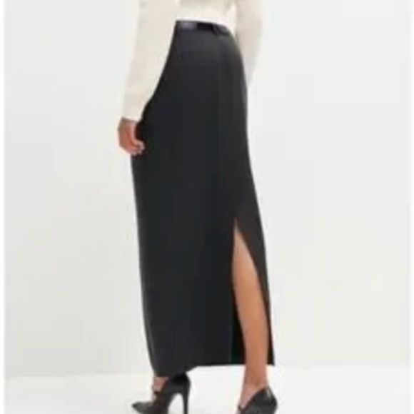 Reformation - Cairo Mid Rise Maxi Skirt in black (Size 0) NWOT - Picture 3 of 5
